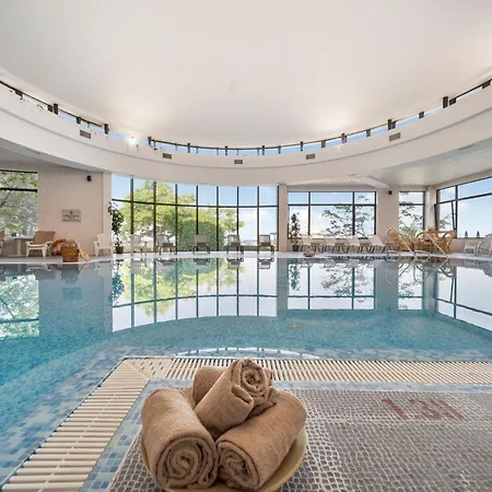 Resort Hvd Riviera Ultra & Mineral Pool - Private & Free Parking