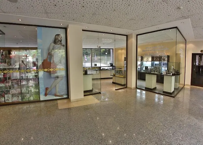 Hvd Riviera Ultra & Mineral Pool - Private & Free Parking Ośrodek wypoczynkowy 5*