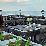Ośrodek wypoczynkowy Hvd Riviera Ultra & Mineral Pool - Private & Free Parking 5*