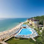 Ośrodek wypoczynkowy Hvd Riviera Ultra & Mineral Pool - Private & Free Parking