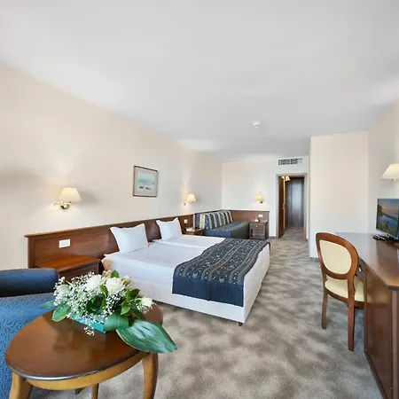Hvd Riviera Ultra & Mineral Pool - Private & Free Parking Golden Sands