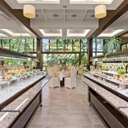 Hvd Riviera Ultra & Mineral Pool - Private & Free Parking Златни пясъци