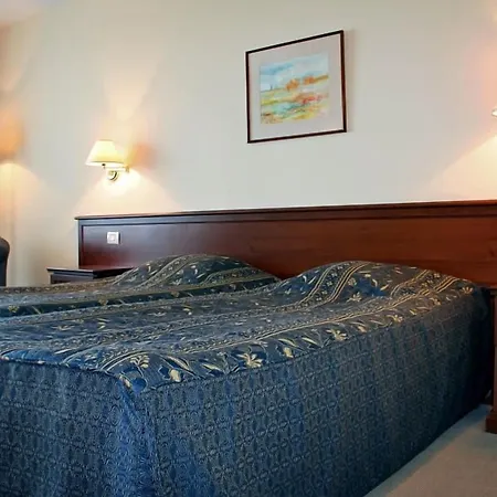 Здравен курорт Hvd Riviera Ultra & Mineral Pool - Private & Free Parking Златни пясъци