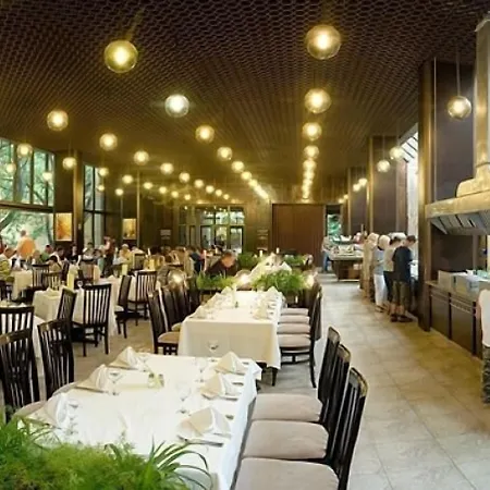 Здравен курорт Hvd Riviera Ultra & Mineral Pool - Private & Free Parking