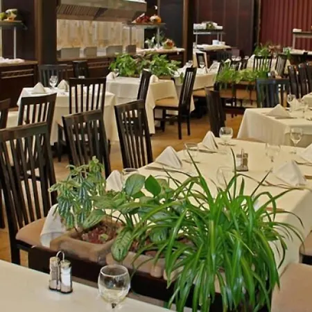 Курортный комплекс Hvd Riviera Ultra & Mineral Pool - Private & Free Parking Золотые Пески