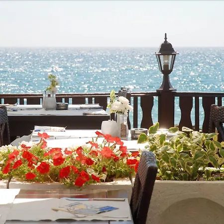 Hvd Riviera Ultra & Mineral Pool - Private & Free Parking Resort