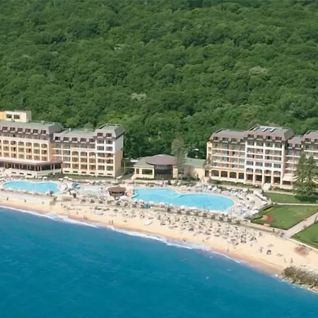 Hvd Riviera Ultra & Mineral Pool - Private & Free Parking Resort