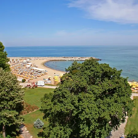 Курортный комплекс Hvd Riviera Ultra & Mineral Pool - Private & Free Parking 5*