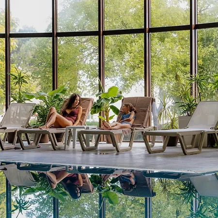 Здравен курорт Hvd Riviera Ultra & Mineral Pool - Private & Free Parking Златни пясъци