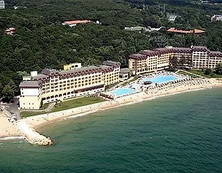 里维埃拉海滩水疗河滨假日俱乐部度假村 - 全包